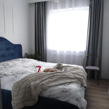 Apartament River House *